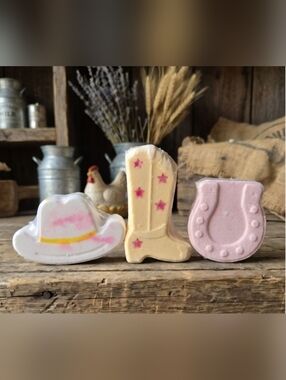 Set Of 3 Rodeo Bath Bombs Made Deep In The Heart Of Texas